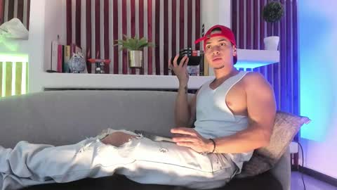 Snapshot of ryangreys01 chatting on 09.25.25 Ryan online show from 09.25.25