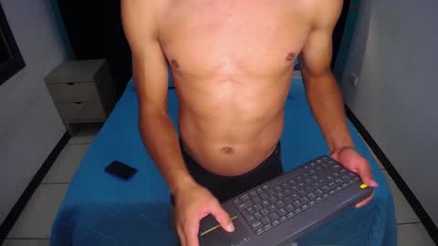 Snapshot of ryanpricee chatting on 01.07.25 RyanPricee online show from 01.07.25