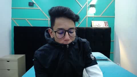 Snapshot of ryanpricee chatting on 01.10.25 RyanPricee online show from 01.10.25