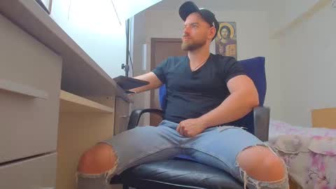 Snapshot of ryanstone_ chatting on 05.14.26 Ryanstone online show from 05.14.26