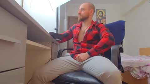 Snapshot of ryanstone_ chatting on 05.16.26 Ryanstone online show from 05.16.26
