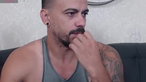 Snapshot of ryanvibe chatting on 10.14.25 Ryan online show from 10.14.25