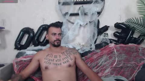 Snapshot of ryanvibe chatting on 10.18.25 Ryan online show from 10.18.25