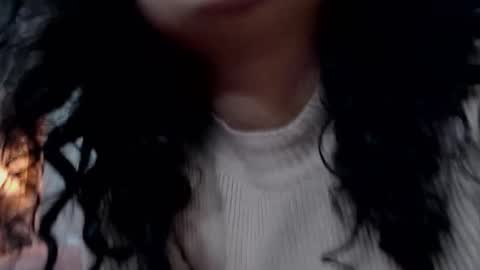 Snapshot of rylierouse chatting on 10.07.25 rylierouse online show from 10.07.25