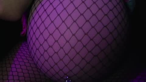 SINGLE WIDOWED MOM online show from 05.27.26