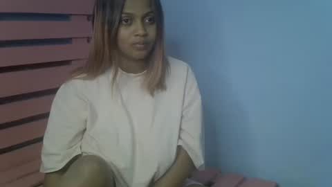 Snapshot of rywanna chatting on 05.30.26 rywanna online show from 05.30.26