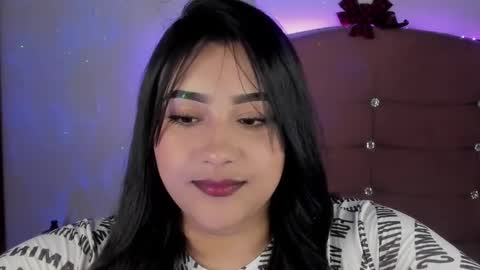 Snapshot of s_demoni1 chatting on 02.19.25 S H A R O N model independient online show from 02.19.25