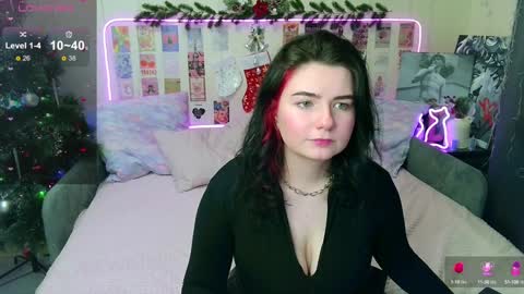 Kate online show from 12.22.24