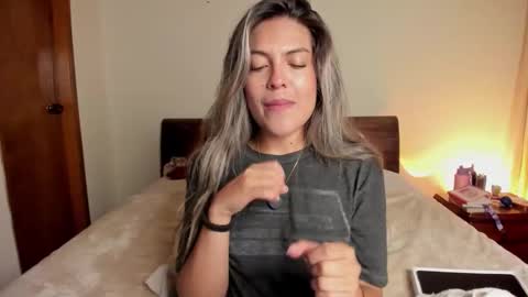 Leslie Beltrn online show from 03.25.26