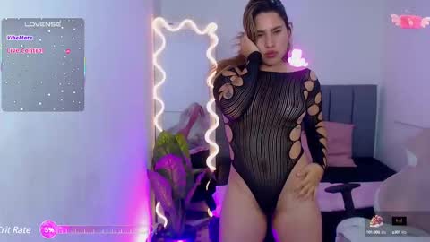 Snapshot of saaya_tay chatting on 03.01.25 saaya_tay online show from 03.01.25