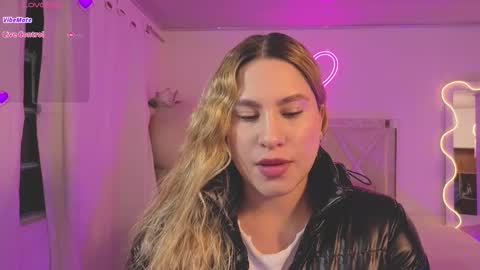 Snapshot of saaya_tay chatting on 02.18.26 saaya_tay online show from 02.18.26