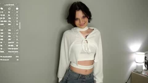 Snapshot of sabinekansky chatting on 12.20.25 sabinekansky online show from 12.20.25