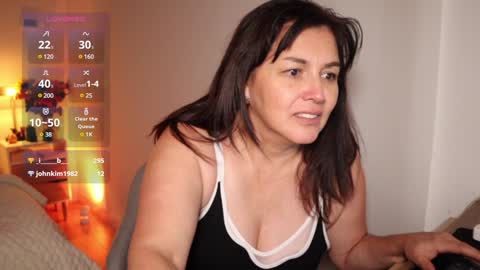 Snapshot of sabri_vm chatting on 01.08.25 Sabrina online show from 01.08.25