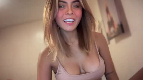 Snapshot of sabrina_cutiee chatting on 04.25.26 SABBYSAB online show from 04.25.26