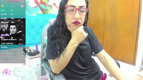 Snapshot of sabrina_dupont chatting on 10.21.25 SABRINA online show from 10.21.25