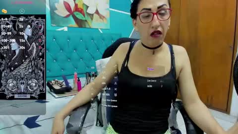 Snapshot of sabrina_dupont chatting on 11.18.25 SABRINA online show from 11.18.25