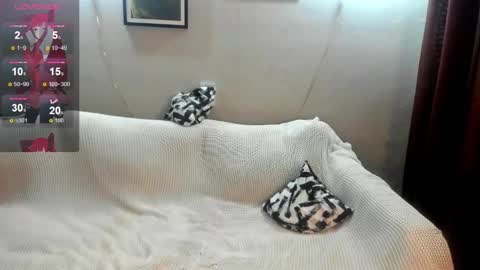 Snapshot of sabrina_mama_sexy chatting on 02.18.25 Sabrina online show from 02.18.25