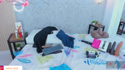 Snapshot of sabrina_shark chatting on 11.18.25 Sabrina Shark online show from 11.18.25