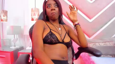 SabrinnaBrownn online show from 10.11.25