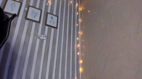 mariana  online show from 03.12.25