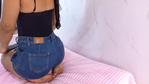 mariana  online show from 10.08.25