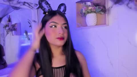 mariana  online show from 10.18.25