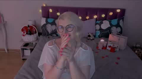 Sabrina MacMarren online show from 02.14.25