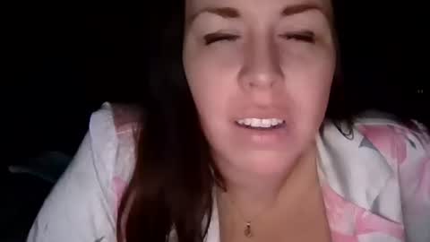 Snapshot of sabrinasunshine99 chatting on 03.08.25 sabrinasunshine99 online show from 03.08.25