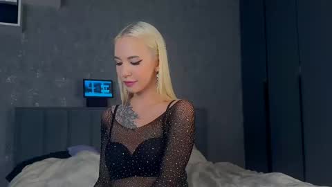 Snapshot of sabrinkaa chatting on 05.10.26 Sabi Ryder new acc online show from 05.10.26