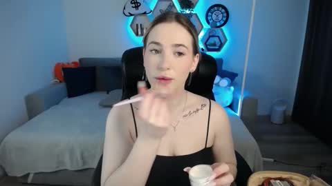 Sabrina Violet online show from 03.10.25