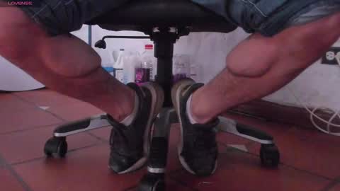 Snapshot of sack_connor chatting on 11.28.25 Sack online show from 11.28.25