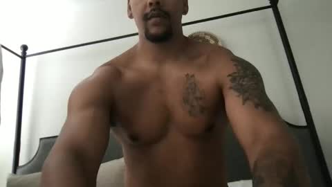 Beezy online show from 05.08.26