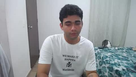 Snapshot of sack_rojas chatting on 11.25.25 Sack online show from 11.25.25