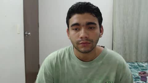 Snapshot of sack_rojas chatting on 11.29.25 Sack online show from 11.29.25