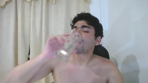 Snapshot of sack_rojas chatting on 05.27.26 Sack online show from 05.27.26