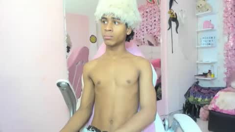 Snapshot of sack_wink chatting on 09.18.25 sack_wink online show from 09.18.25