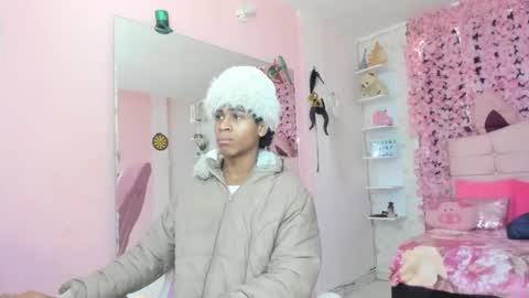 Snapshot of sack_wink chatting on 09.20.25 sack_wink online show from 09.20.25