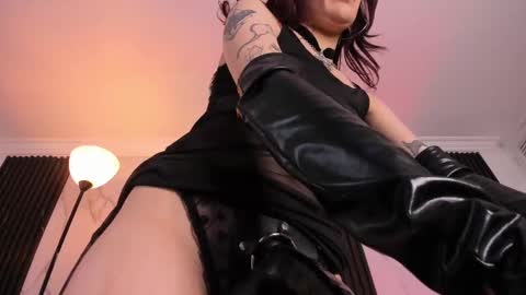 Snapshot of sadie_manson chatting on 02.15.25 SADIE online show from 02.15.25