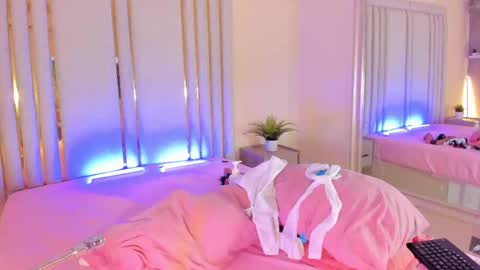 Mara online show from 02.20.25