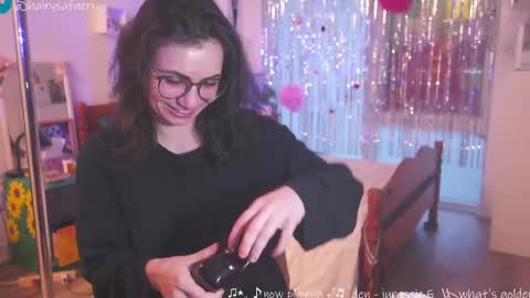 Snapshot of safaeri chatting on 02.06.25 Safa online show from 02.06.25