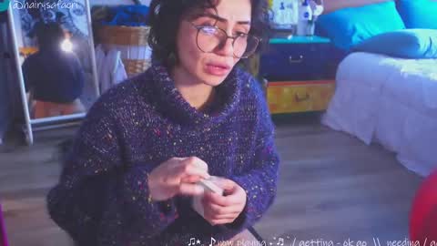 Snapshot of safaeri chatting on 03.07.25 Safa online show from 03.07.25