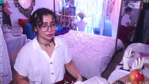 Snapshot of safaeri chatting on 10.03.25 Safa online show from 10.03.25