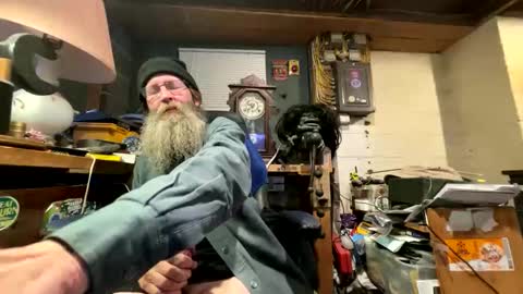 Snapshot of safety_fist chatting on 02.13.25 safety_fist online show from 02.13.25