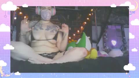 Snapshot of sagedelavine chatting on 10.30.25 Sage online show from 10.30.25