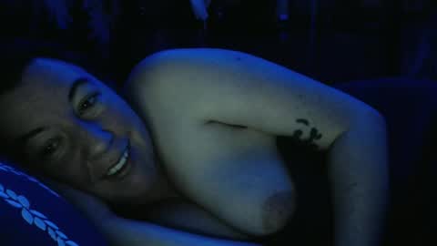 Snapshot of saggiemaggie chatting on 11.23.25 saggiemaggie online show from 11.23.25