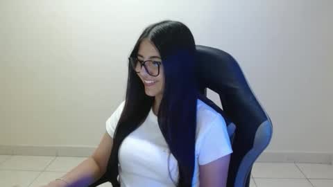 Sahaliefox  online show from 04.10.26