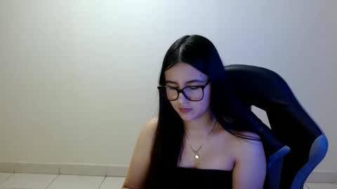 Sahaliefox  online show from 05.23.26