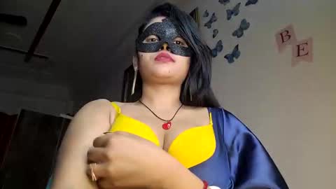 Snapshot of sahani2208 chatting on 01.21.25 Queen Archana online show from 01.21.25