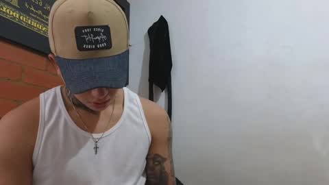 Snapshot of sahara_n_thiago chatting on 02.12.25 Sahara y Thiago online show from 02.12.25