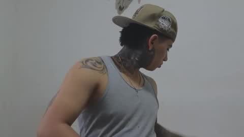 Snapshot of sahara_n_thiago chatting on 11.17.25 Sahara y Thiago online show from 11.17.25